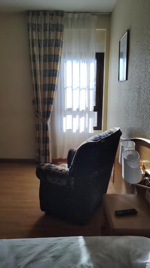 Hotel Ria De Vigo "Tierra De Campos" Бесилья-де-Вальдерадуэи Экстерьер фото