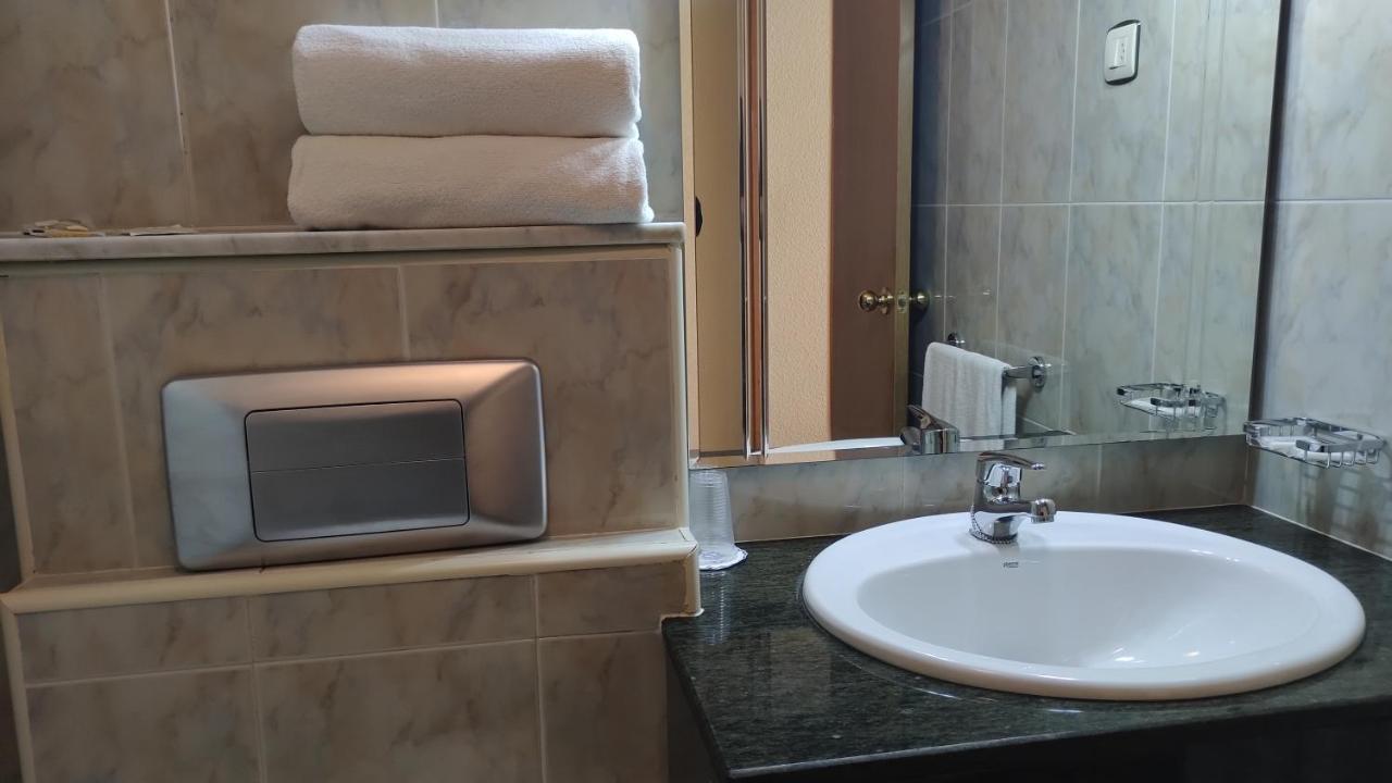 Hotel Ria De Vigo "Tierra De Campos" Бесилья-де-Вальдерадуэи Экстерьер фото
